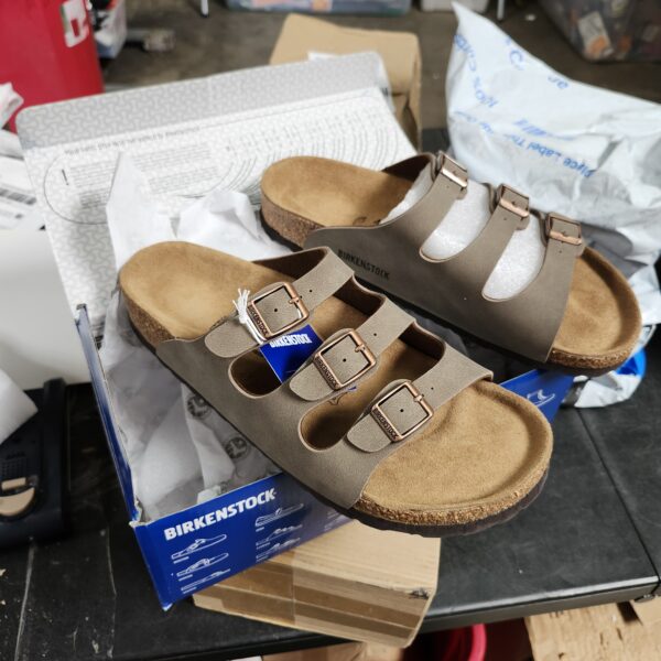 *** SIZE 8.5 *** Birkenstock Women's Florida Birko-Flor Sandal | EZ Auction