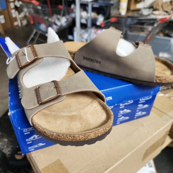 *** SIZE 8 *** Birkenstock womens Arizona | EZ Auction