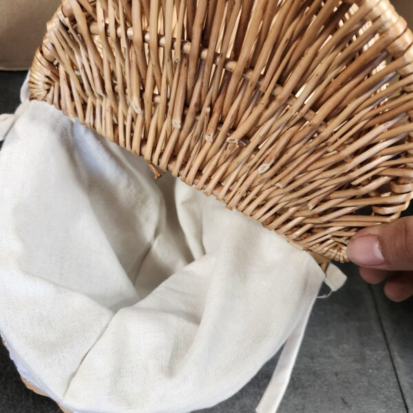 Wicker Picnic Basket with Lid and Handle Sturdy Woven Body with Washable Lining for Easter,Mother's Day,Outdoor Camping | EZ Auction