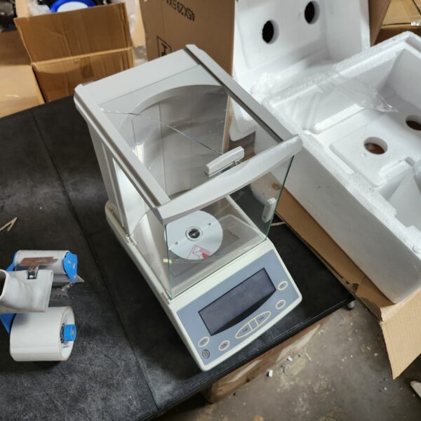 U.S. Solid 200 x 0.0001g Analytical Balance - Density and Dynamic Weighing, 0.1 mg Lab Balance Digital Precision Scale | EZ Auction