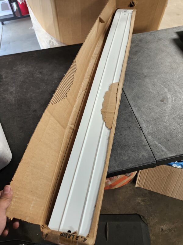 Metalux 32-Watt 2-Light White 4 ft. Fluorescent Strip Light | EZ Auction