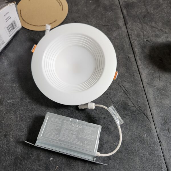 "HALO LTB 6 in. Selectable CCT (3000K-5000K) Integrated LED, White Recessed Light, Dimmable Retrofit Trim" | EZ Auction