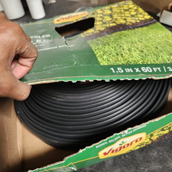 60 ft. No-Dig Plastic Landscape Edging Kit | EZ Auction