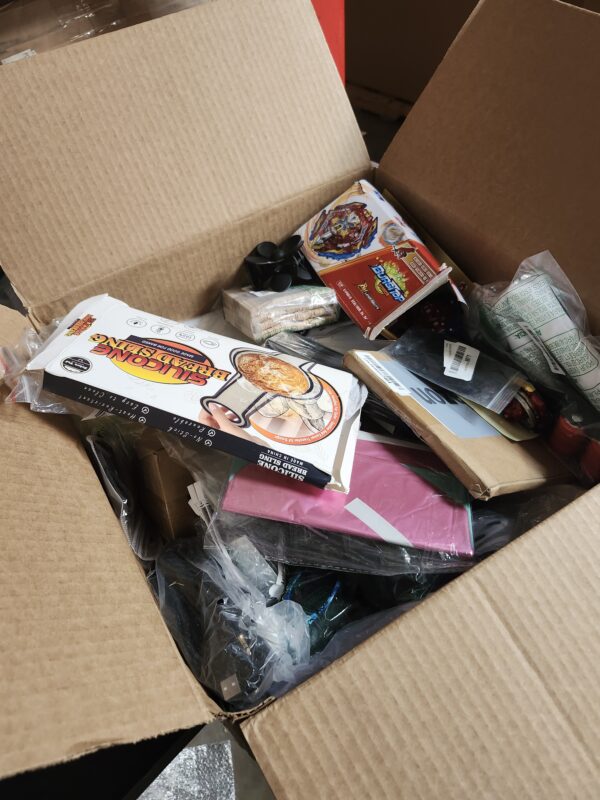 BOX OF MISCELANOUS WITH 30 ITEMS | EZ Auction