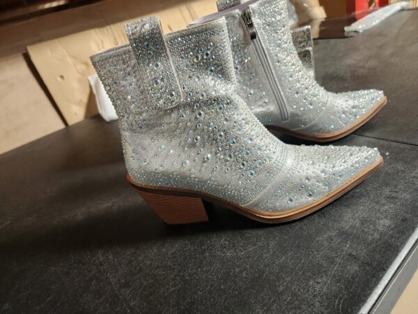 SIZE 8* ISNOM Rhinestone Cowboy Boots Sparkly Ankle Boots with Pointed Toe and Chunky Heel Design | EZ Auction