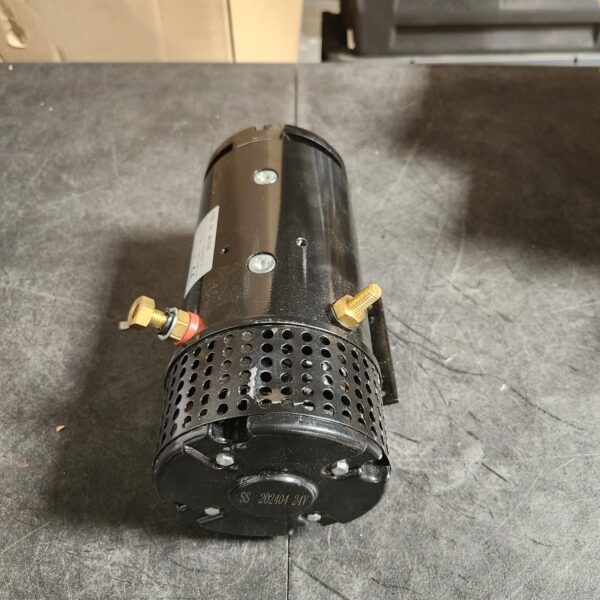 147664 24V Hydraulic Motor for Skyjack SJIII3215 SJIII3219 SJIII3220 SJIII3226 | EZ Auction