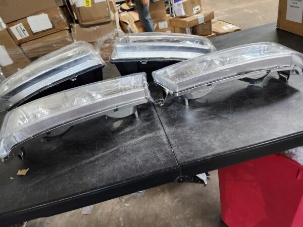 03-07 Silverado/Avalanche Headlights + Bumper Lamps 4 pc Set (Crystal/Chrome) | EZ Auction