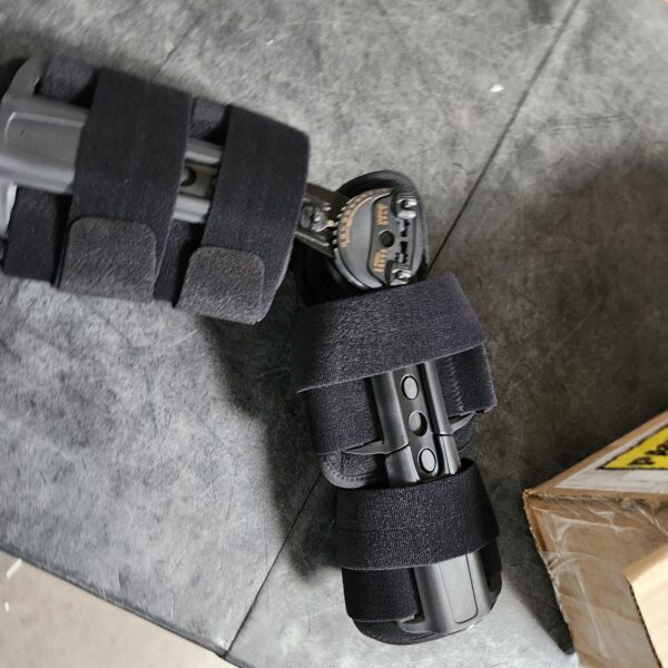 Breg T Scope Premier Post-Op Knee Brace | EZ Auction