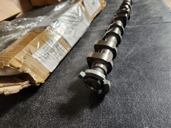 GM Genuine Parts 55571921 Engine Intake Camshaft | EZ Auction