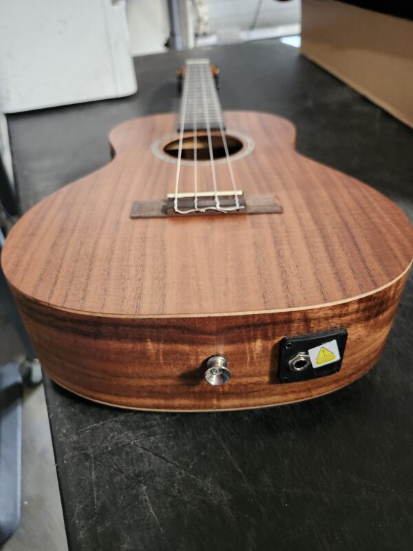 Minor Imperfections - Caramel CB207 Acacia Baritone Acoustic Electric Ukulele | EZ Auction