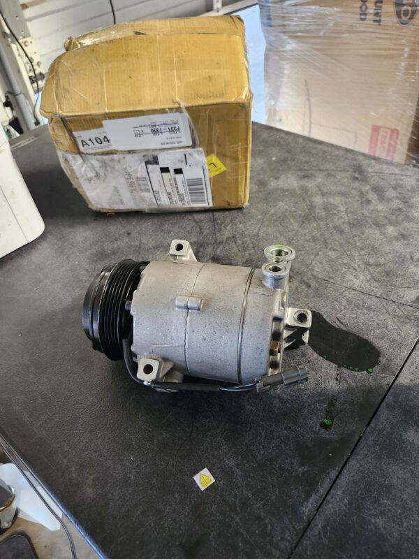 *** ILLUSTRATIVE IMAGE *** *** USED *** A/C Compressor CVC for Chevrolet Equinox 2.4L - 2010 2011 / GMC Terrain 2.4L - 2010 2011 - OE# 22853050 25799020 QR | EZ Auction