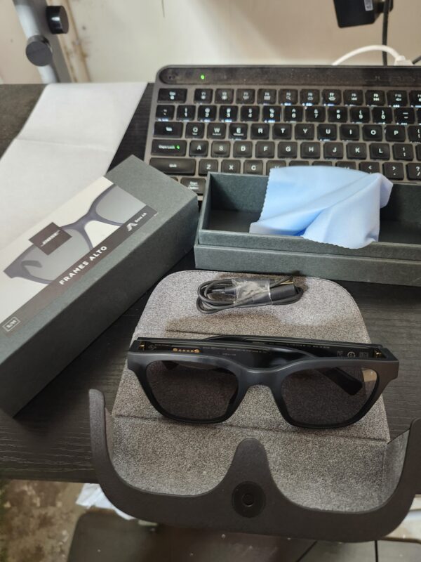 Bose Frames Alto Black Audio Sunglasses S/M - Unused Local Samples | EZ Auction