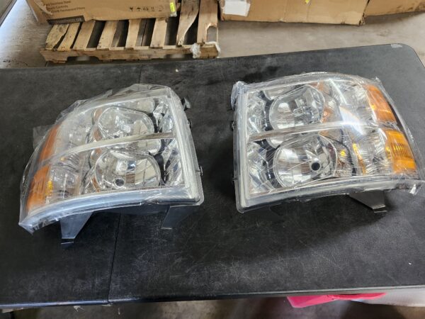 Headlights Assembly for 2007-2013 Chevy Silverado 1500,07-14 Silverado 2500HD 3500 Head light Headlamp Pair, Chrome Housing Amber Side | EZ Auction