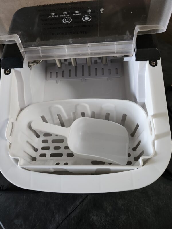 *** USED *** Portable Ice Maker with Basket and Scoop, Large and Small Ice Maker, 9 Ice Cubes Ready in 6 Minutes, for Home, Kitchen, Camping, RV (Black) | EZ Auction