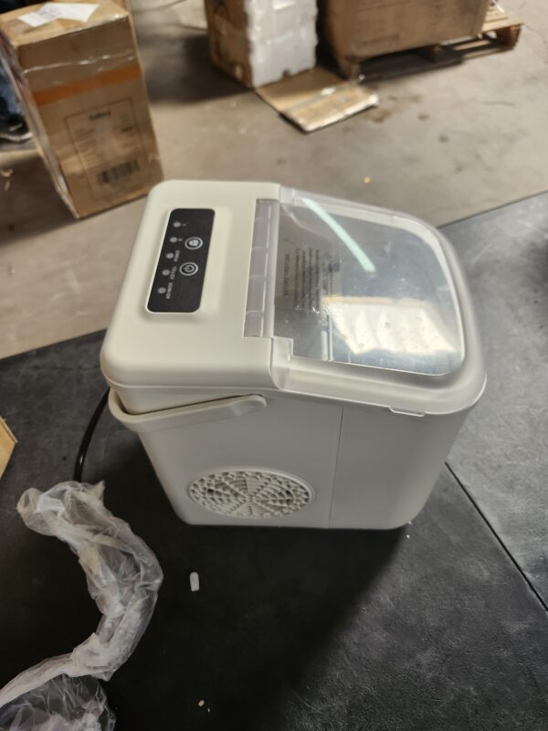 *** USED *** Portable Ice Maker Ice Scoop 9 Ice Cubes In 6 Minutes 26lbs ( White ) | EZ Auction