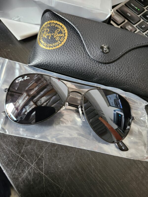 Ray-Ban RB3025 Classic Aviator Sunglasses | EZ Auction