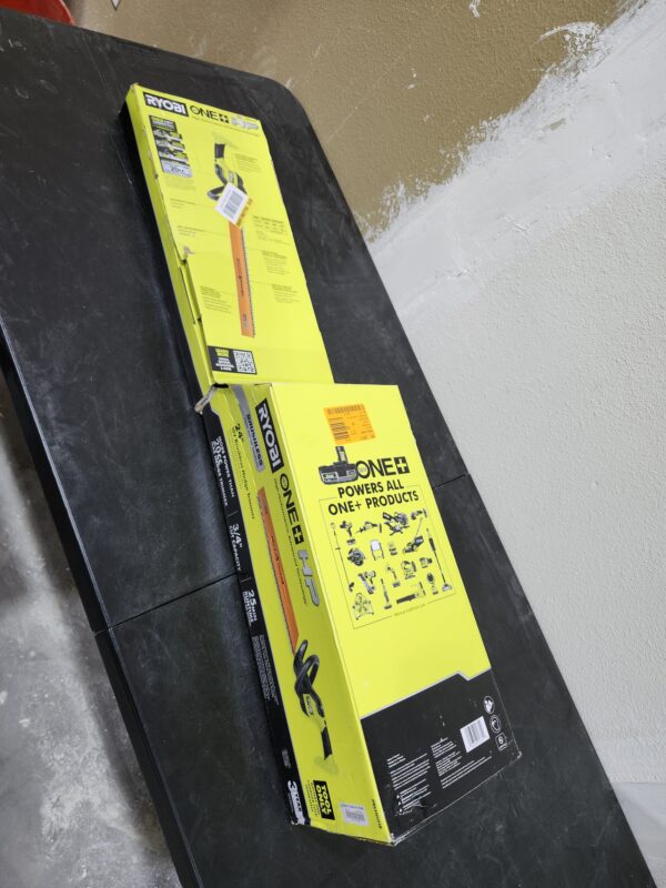 **USED**RYOBI ONE+ HP 18V Brushless 24 in. Cordless Battery Hedge Trimmer (Tool Only) - Image 4