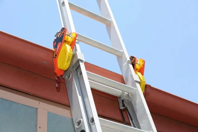 Lock Jaw Ladder-to-Gutter Safety Grip for Secure Ladder Stabilization
