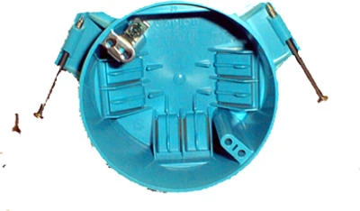 New Work Ceiling Fixture & Junction Box, Captive Nails
