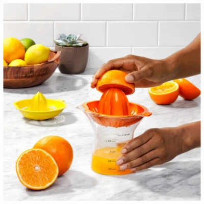 Good Grips 2 In-1 Citrus Juicer