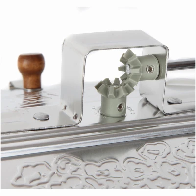 Stovetop Popcorn Popper with Aluminum Body and Wooden Handle for Even Heating