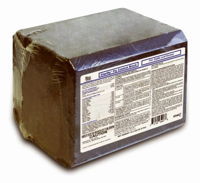 Prairie Pride Fly Control Block, 33 Pounds
