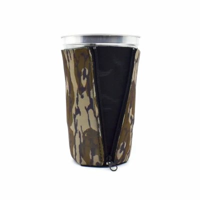 Mossy Oak Bottomland Magnetic BipSip Can Koozie