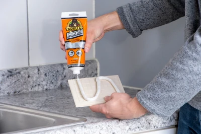 Heavy Duty Construction Adhesive, 7 Ounce Tube, Strong Bonding Formula