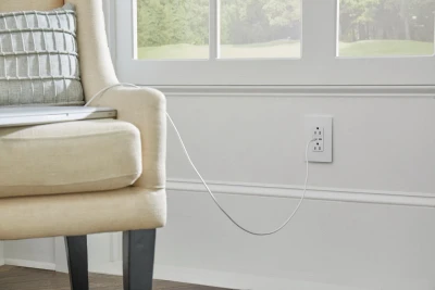 Tamper-Resistant 15 Amp Duplex Electrical Outlet with Ultra-Fast Type C and Type C USB Ports in White