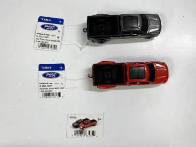 Ford F-350 Toy Pickup Truck 1 to 64 Scale Die-Cast Model Vehicle