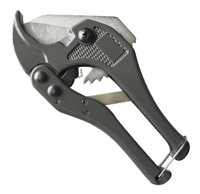 PVC Ratcheting Pipe Cutter for Clean Cuts on PVC Pipes