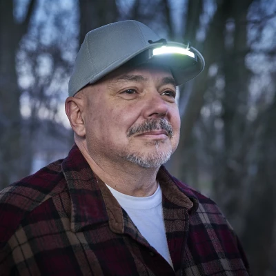 Cob Super Bright Led Hat Light With 200 Lumens And 3 Aaa Batteries Included