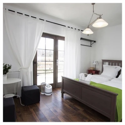 Evaporative Humidifier with Adjustable Humidity Control and Easy-Fill Water Tank