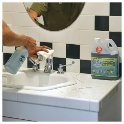 Professional Grade Shower Tub and Tile Cleaner Gallon Concentrate