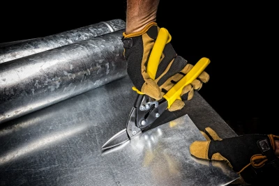 Wiss Offset Straight Miter Snips with Ergonomic Handle for Precision Cutting