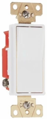 Pass & Seymour 20-amp 3-way Decorator Switch In White - Model 2623wcc6