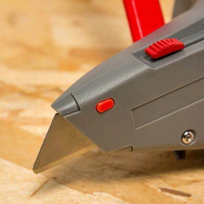 3-In-1 Drywall Axe Tool for Cutting, Scraping, and Hammering