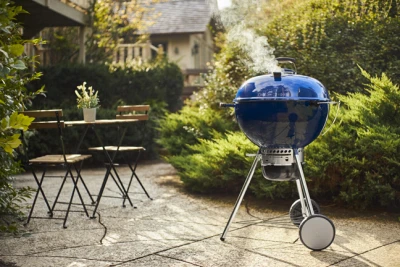 Master Touch Charcoal Grill with Hinged Barbecue Grate, Blue, 22 Inch Diameter