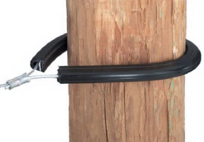 Dare Electric-Powered Corner Insulator Black Dare Electric-Powered Corner Insulator Black