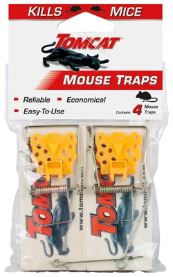 TOMCAT 4-Pack Deluxe Wooden Mouse Traps