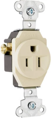 Pass & Seymour 15A Heavy-Duty Single Outlet