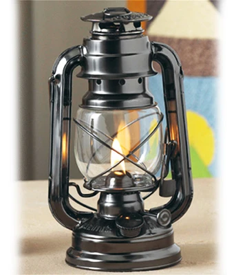 9-Inch Black Metal Farmer's Oil Lantern with Glass Globe and Carry Handle