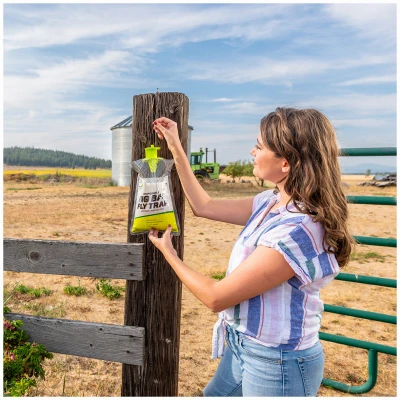 Big Bag Fly Trap for Outdoor Use, Durable Mesh, Easy to Hang, Reusable