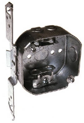 Octagon Box, TS Bracket, BX Clamps, 4 x 1.5-In.