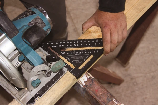 JOHNSON 7" Johnny Square® Professional Easy-Read™ Aluminum Rafter Square
