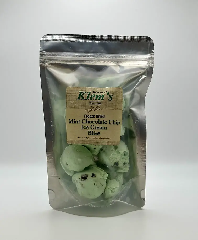 KLEM'S FREEZE DRIED MINT CHOCOLATE CHIP ICE CREAM BITES 1.5 OZ