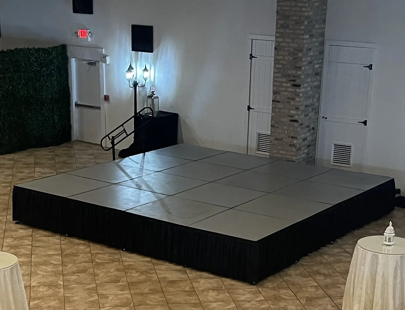 20' X 20' STAGE