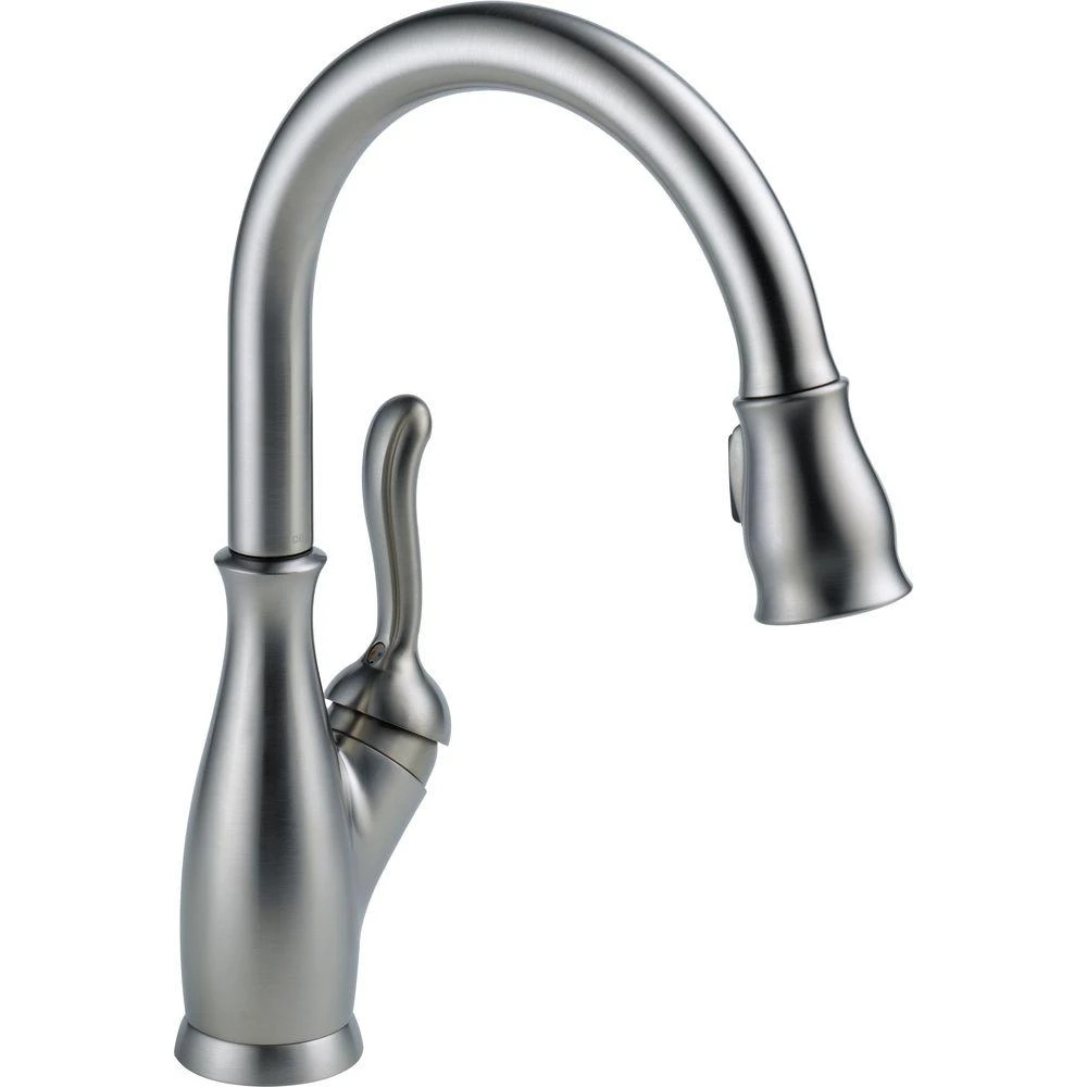 Leland Single-handle Pull-down Kitchen Faucet With Shieldspray And Magnatite Docking - Arctic Stainless