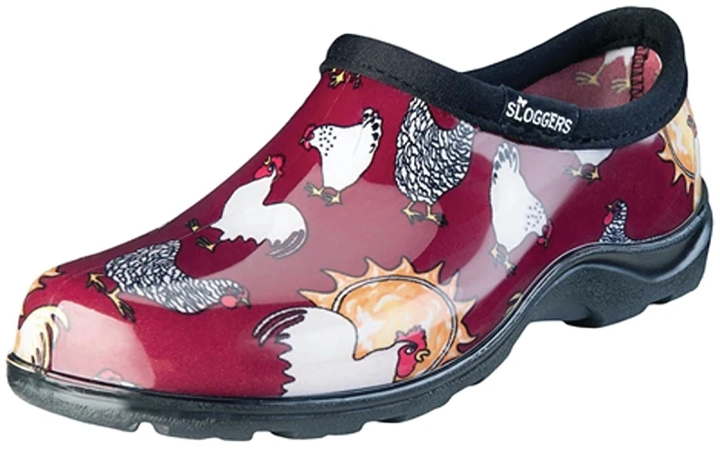 5116cbr07 Women's Waterproof Garden Shoes, Size 7, Barn Red Chicken Print