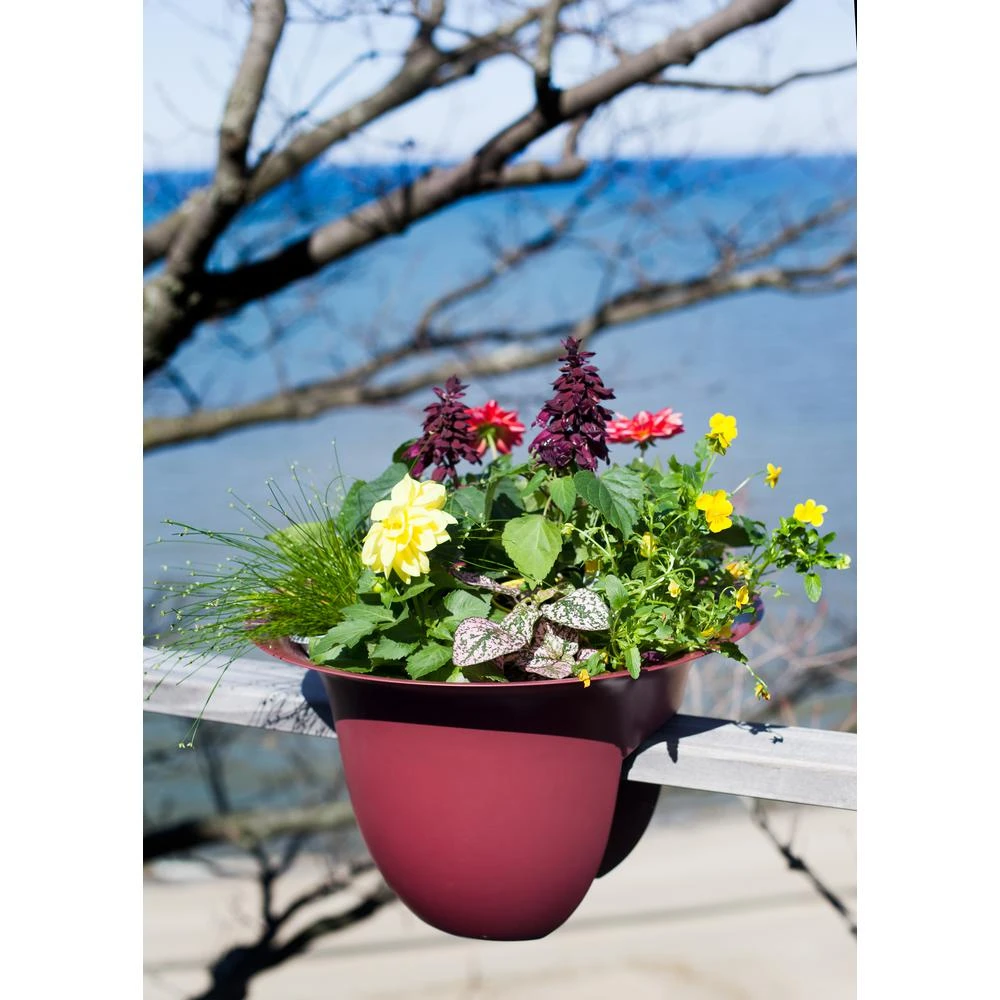 Modica Rail Planter, Plastic, Union Red, 18-inch For Deck Railings